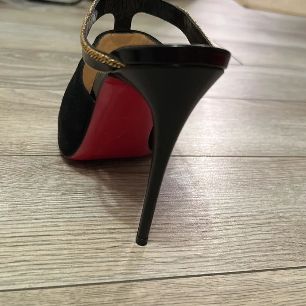 EUC Christian Louboutin Black/Gold heels Akenana 100 Jazz Calf/Suede Size 37